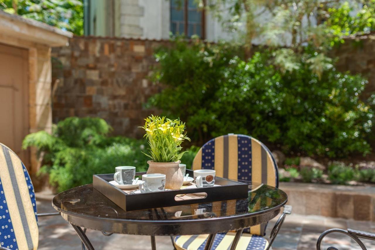 Deluxe And Central Garden Apartment Varna Exterior foto